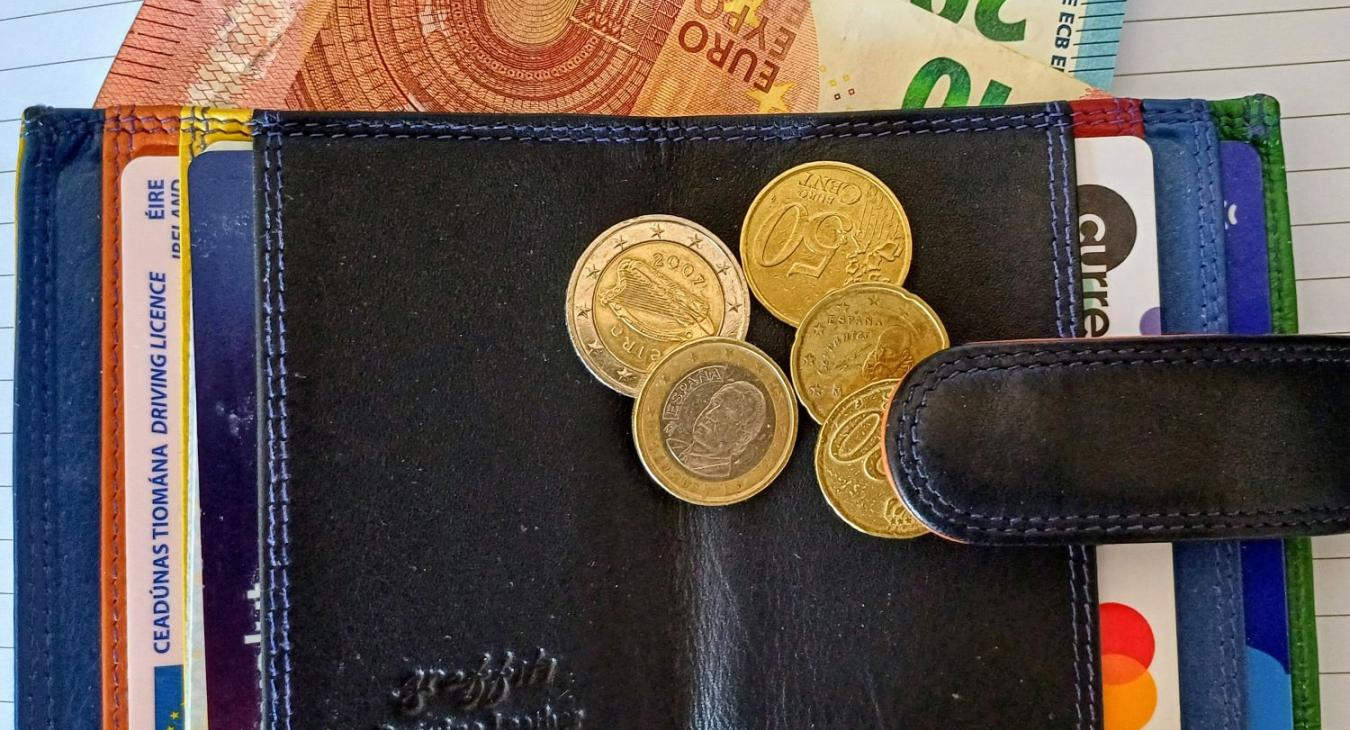 Wallet money